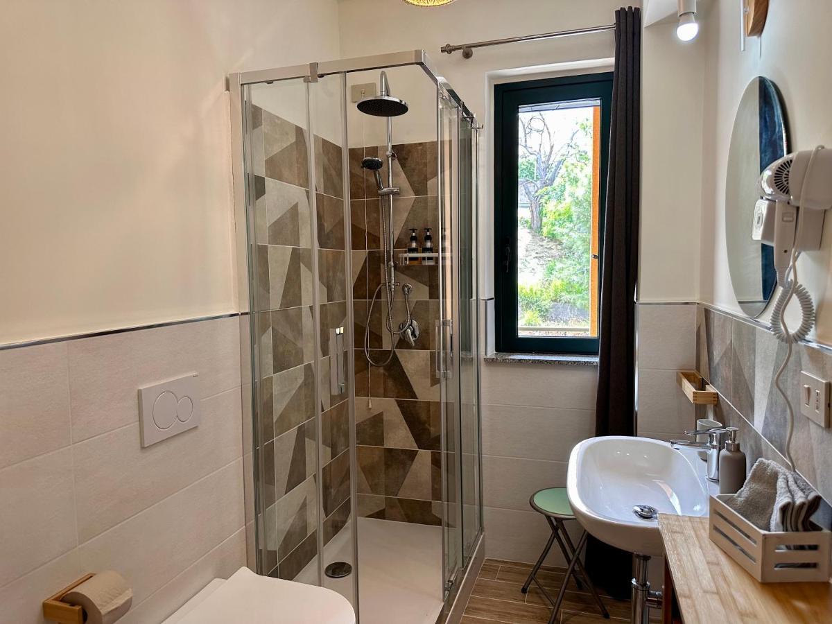 Amuka B&B Santo Stefano di Camastra Exteriör bild