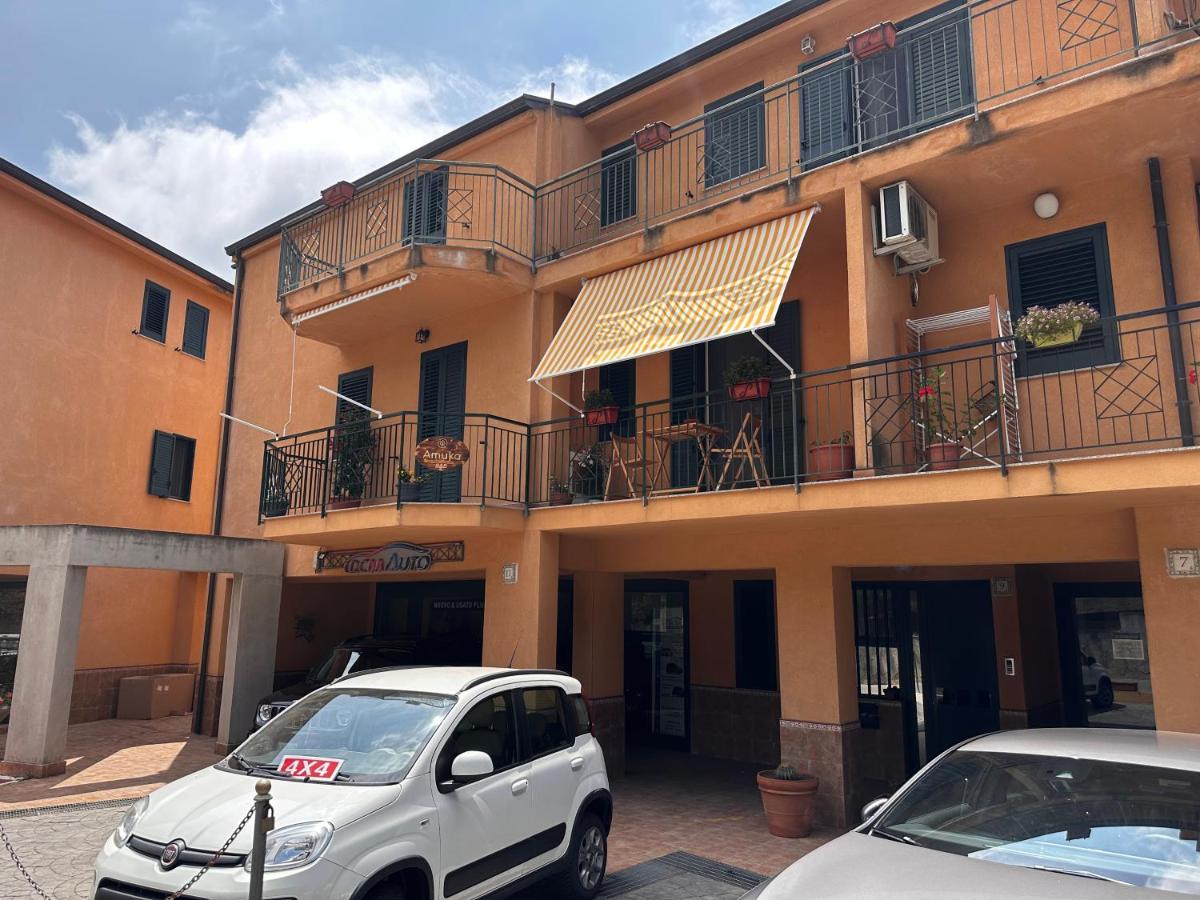 Amuka B&B Santo Stefano di Camastra Exteriör bild